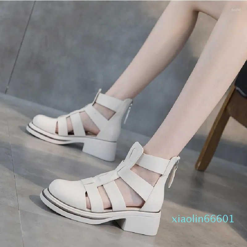 Sandaler Summer Fashion Thick Heels Platform Cut Out Hollow smal Band Sying äkta läder Kvinnor Ankel Korta Moderna stövlar 230410