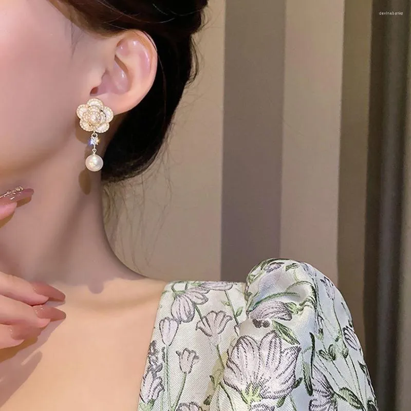 Dangle Earrings Korean Style Fashion Pearl Camellia For Women Girls Crystal Pendant Wedding Party Jewelry Lady Trendy Vintage Ear Rings