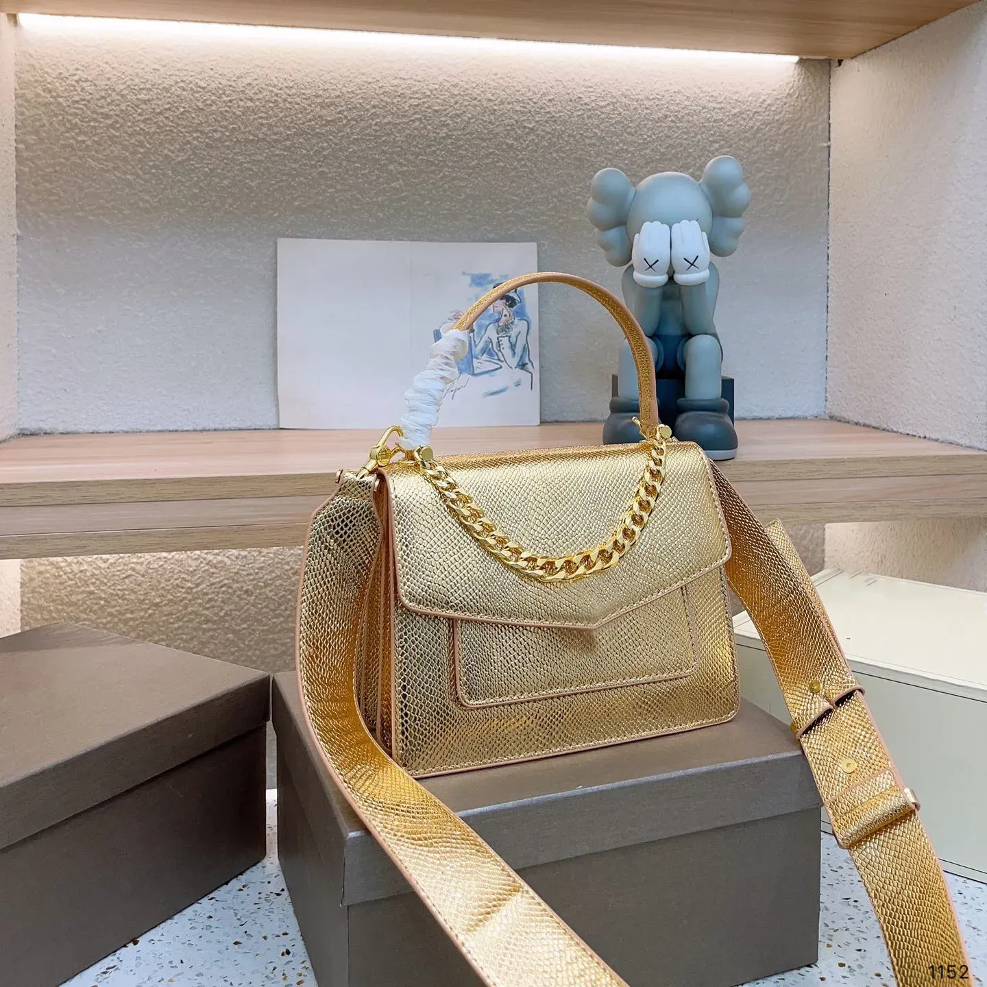 designer handbags shiny gold tote bags women luxury crossbody bag shoulder handbag flap wallet soft lambskin leather snakehead female purse internal