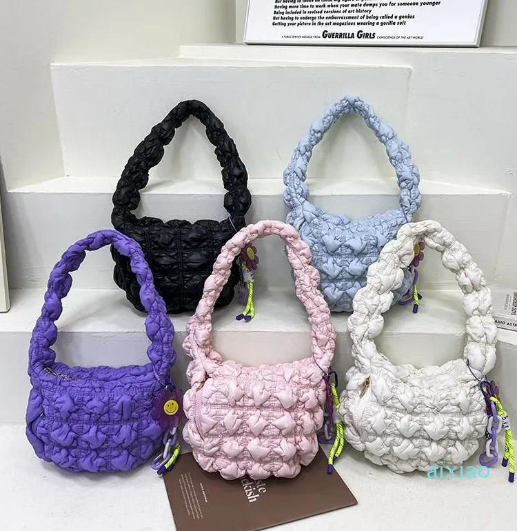 Designer-Cloud Bag With Key Chain Soft Fold Drawstring Shoulder Straps Chest Bags Large Dumpling Handbags Designer Women Crossbody Tote 2 size