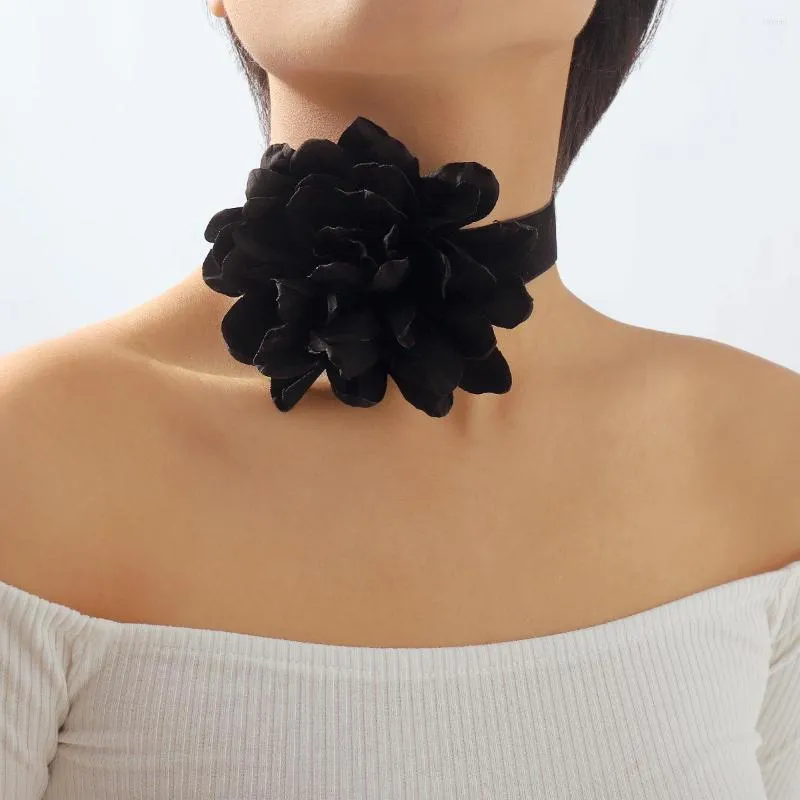 Girocollo in velluto nero con fiore Big Floral Rose Chocker 2023 Trendy Neck Summer Jewelry Accessori Y2K