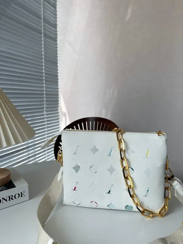 Lyxig kopplingsväska handväska kuvert crossbody väskor kvinnlig kändis design rosa axelväska berömda varumärkes kedja vandrare lyxhandväska