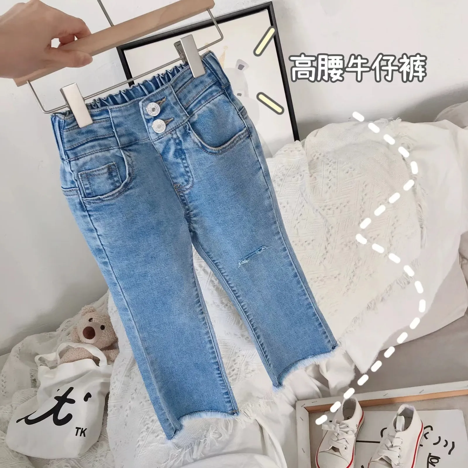 Jeans filles Jeans bébé fille Denim pantalon Skinny neuf points évasé pantalon bébé déchiré taille haute pantalon vêtements pour enfants 230512