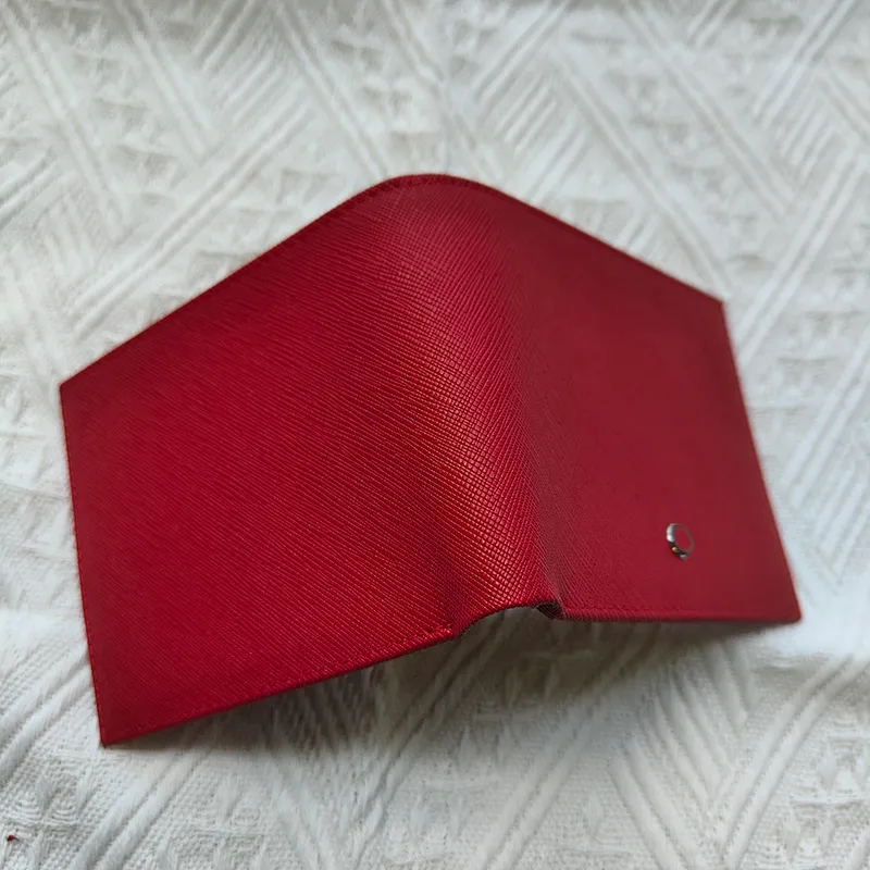 Neuer Stil Red Leder Brieftaschenmodik -Koffer Hochwertiger Beutel Designer Coin Geldbörse Kurzpolizei -Kreditkartenhalter