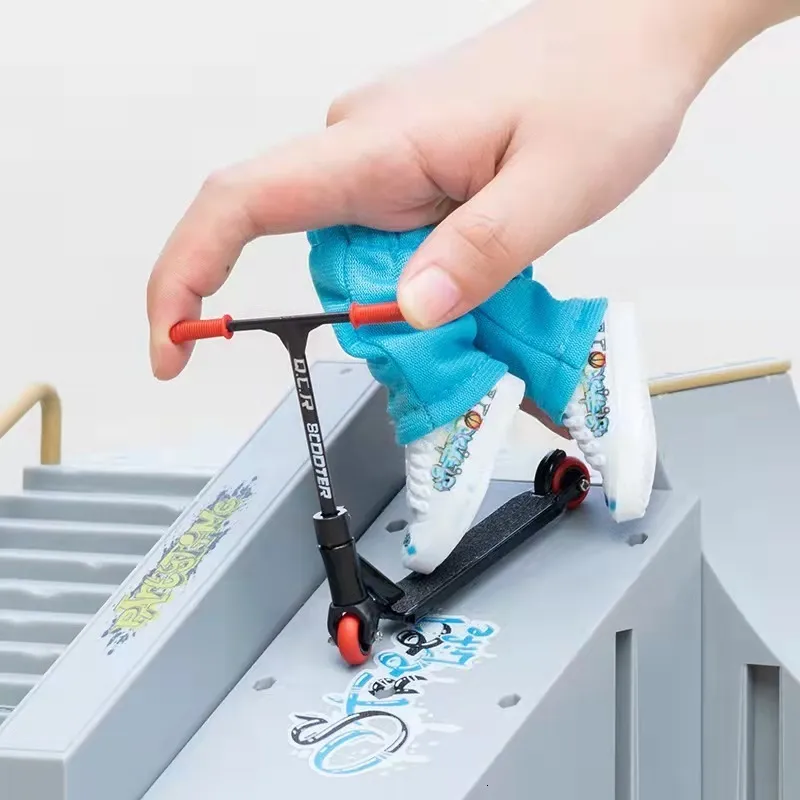 Finger scooter toy outlet