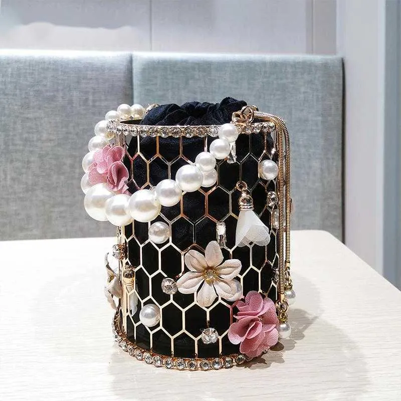 Shoulder Bags Flowers Rhinestones Metal Evening Bag Women Luxury Designer Diamonds Alloy Cage Pearls Dinner Clutch Purse Ladies Chic Handbag 230426