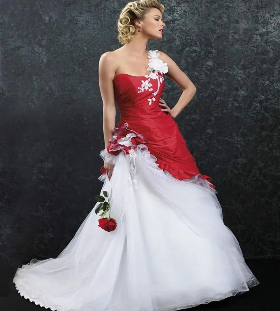 Vintage White And Red Wedding Dresses One Shoulder lace up Corset Bridal Gowns 3D Floral Applique Vintage Vestido