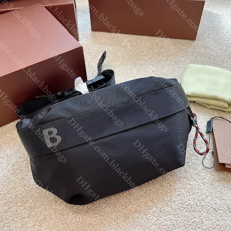 Designer Fanny Pack High quality Men Belt Bag Fashion Letter Bumbag Waist Bag Black Nylon Cross Body Chest Wallet Casual Versatile