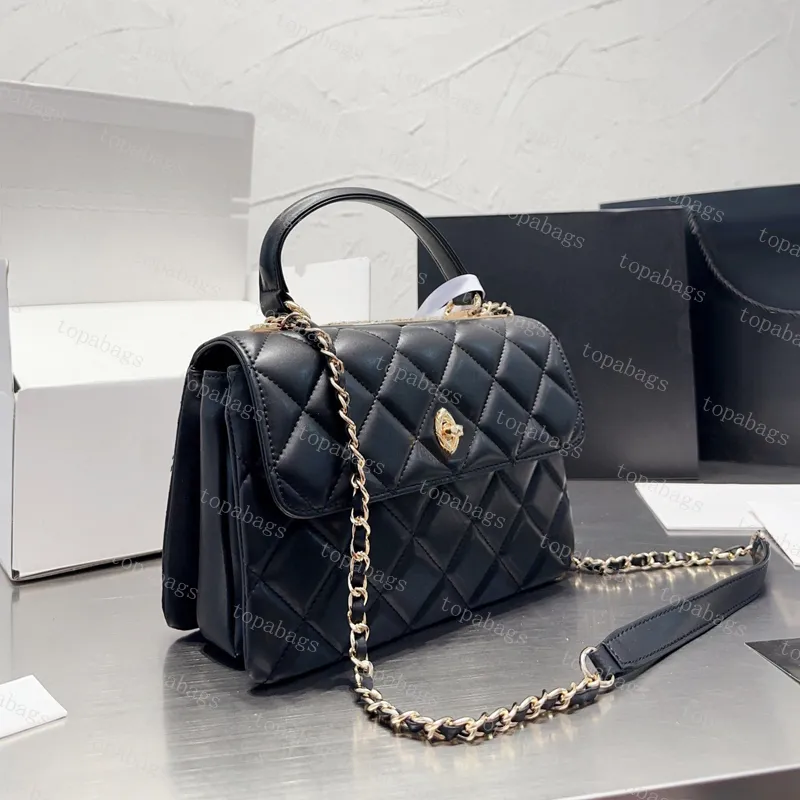 New fashionable bags 2025