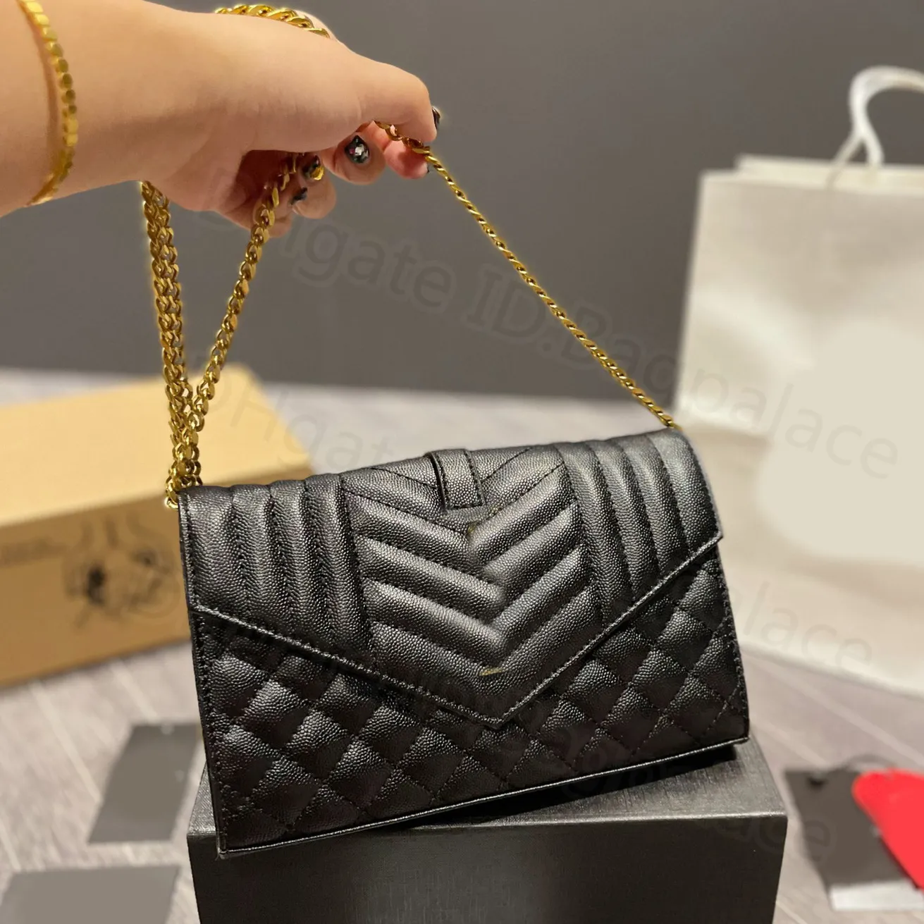 Unique black purse best sale
