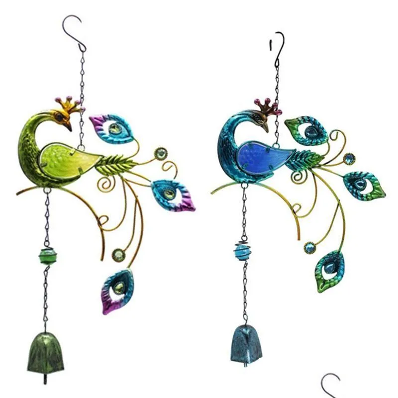 Decorative Objects Figurines 2 Pcs 3D Rotating Wind Chimes Peacock Shape Metal Crafts Painted Ornaments Creative Bell Pendants Gre Dhebs