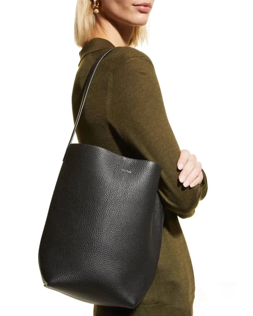 The row bucket bag 2025