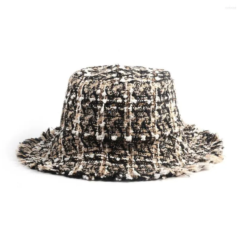 Bérets filles noir rouge à carreaux chapeau seau Mini paillettes hiver Beige pêcheur chapeaux femmes Plaid Tweed avec bords bruts