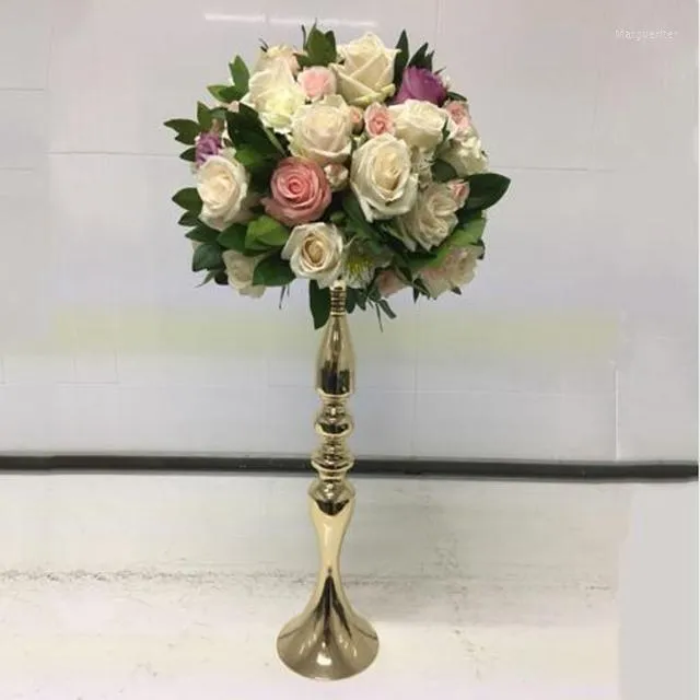 Decorazione del partito 18pcs) Tavolo all'ingrosso Centrotavola per fiori da sposa Vaso in metallo Candelabri Vasi Portacandele In vendita Yudao1325