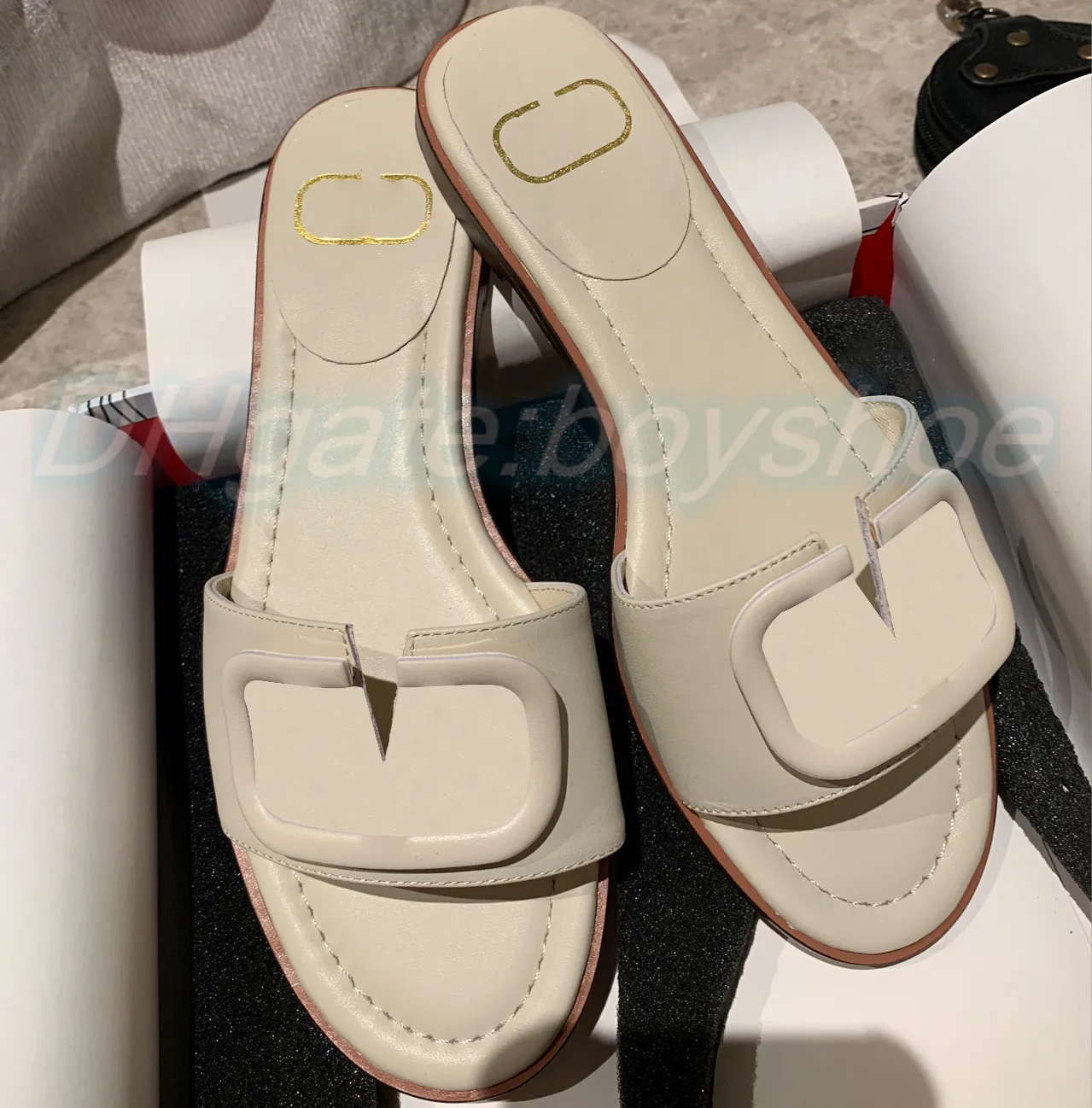 Vlogo Signature Woman Slide Designer Man Sandal Grainy Cowhide Accessory Heeled Luxury Sandal
