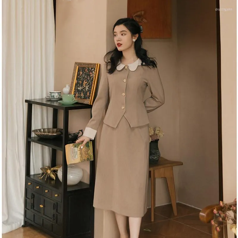 Robes de travail français Vintage deux pièces ensemble pour femmes automne poupée col rétro collège Style Design manteau jupe mode dames automne OL