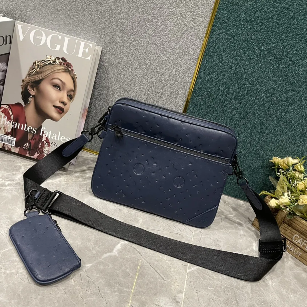 Messenger bag top with handle