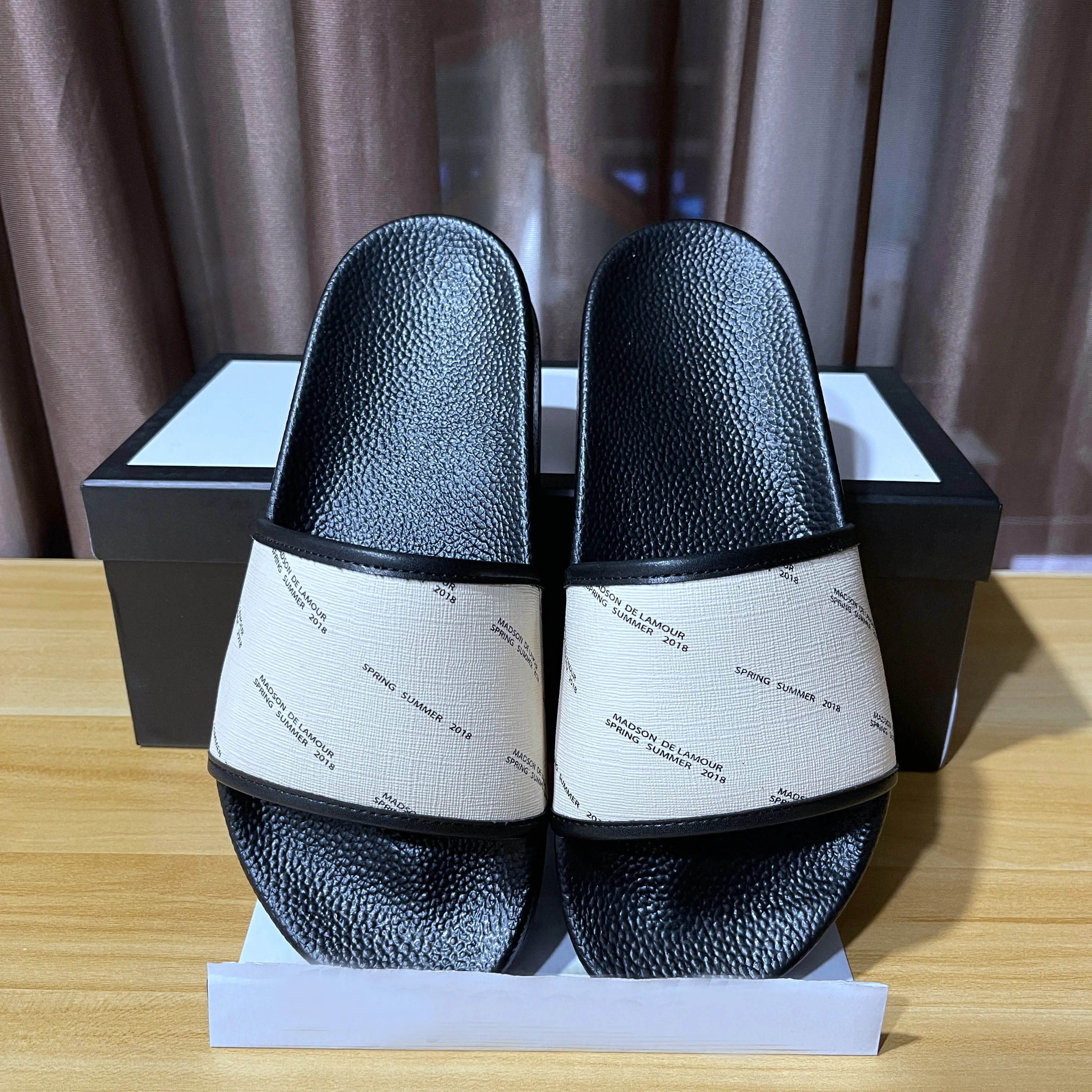 Chinelas da moda 2018 clearance