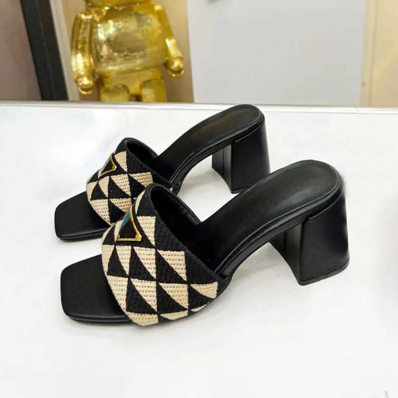 Sandal Slipper Flip-flops women's outer wear sandals new summer flat elevation cool drag beach shoes platform slippers