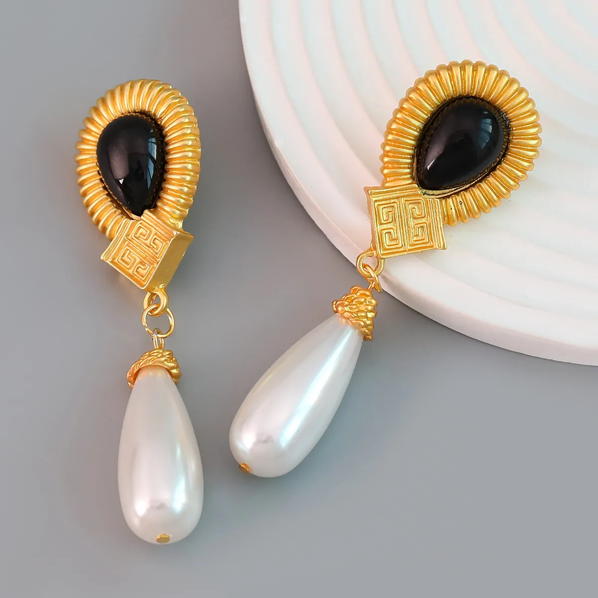 Fashion Dangle Chandelier Earrings Ladies Alloy Imitation Pearl Stud Earrings Jewelry For Women