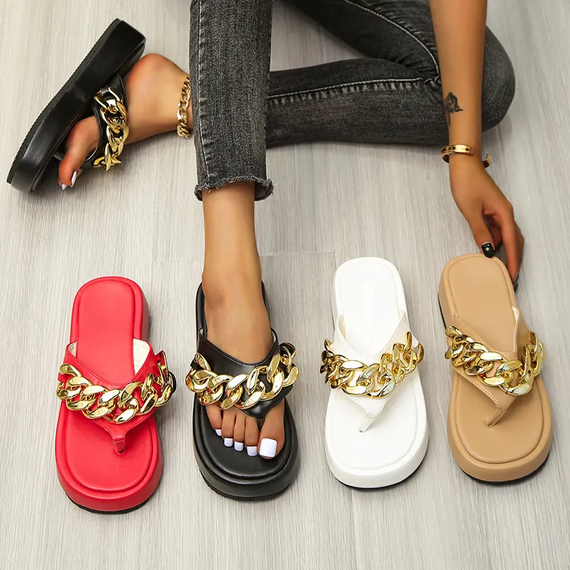 Large Size Slippers Female 2023 Summer New European and American Platform Platform Shoes Sandals Female