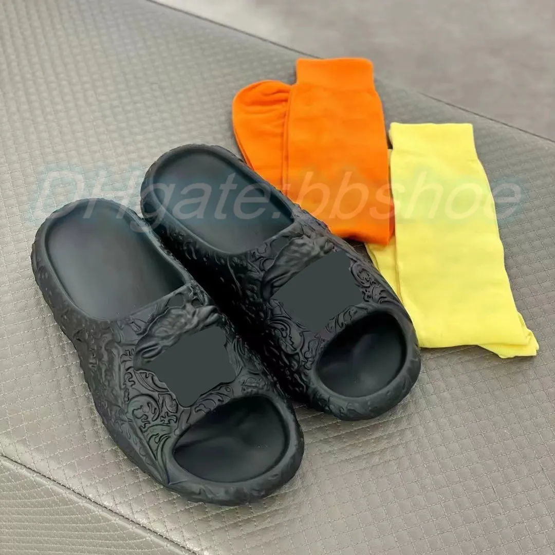 Dimensión Barroco deslizadores de hombre de lujo Punta redonda Zapato de mujer de goma sandalias de diseñador Color macaron Cabeza 3D suela plana de goma zapatilla Piscina con