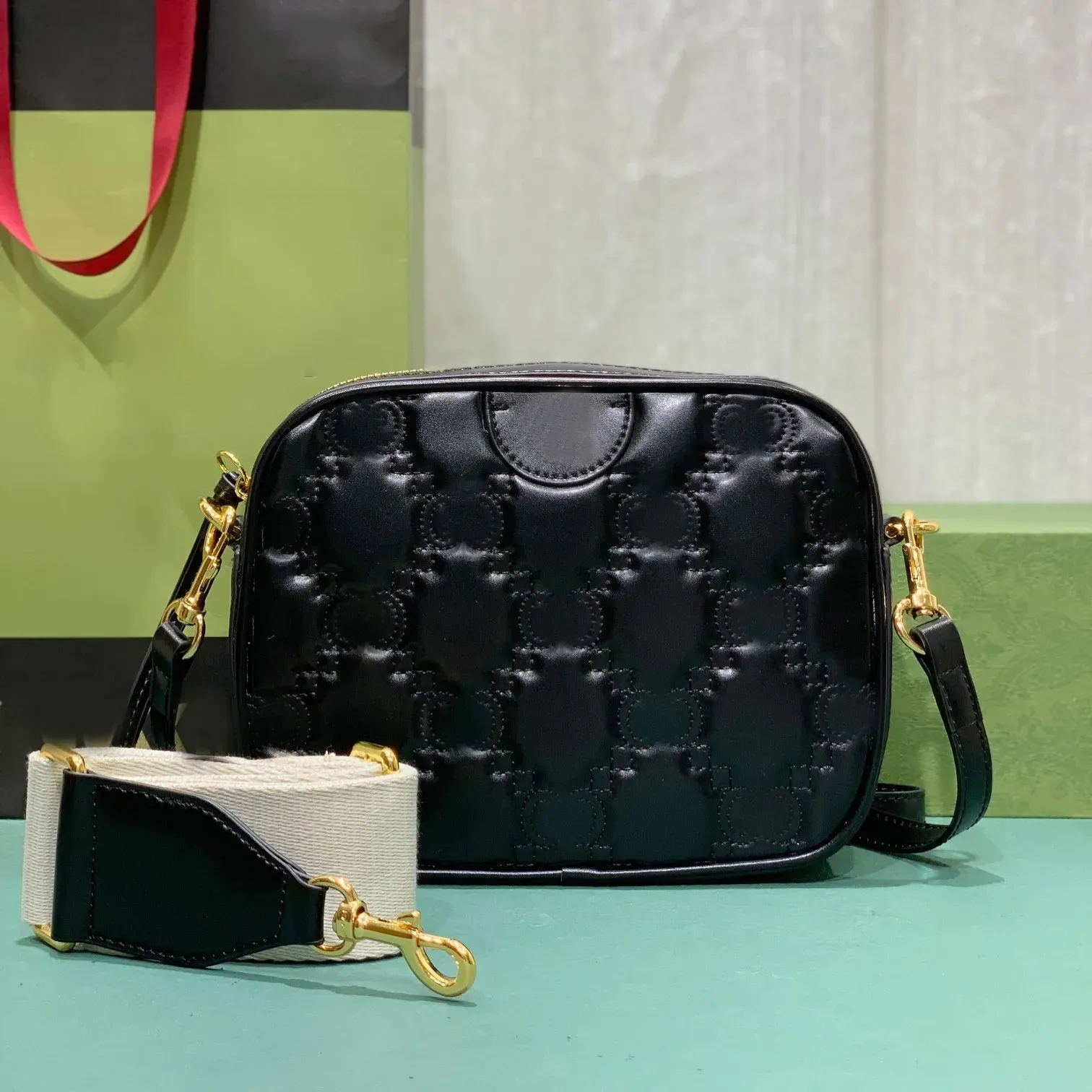 Luxury Quilted Leather Dark Green Shoulder Bag With Golden Logo And