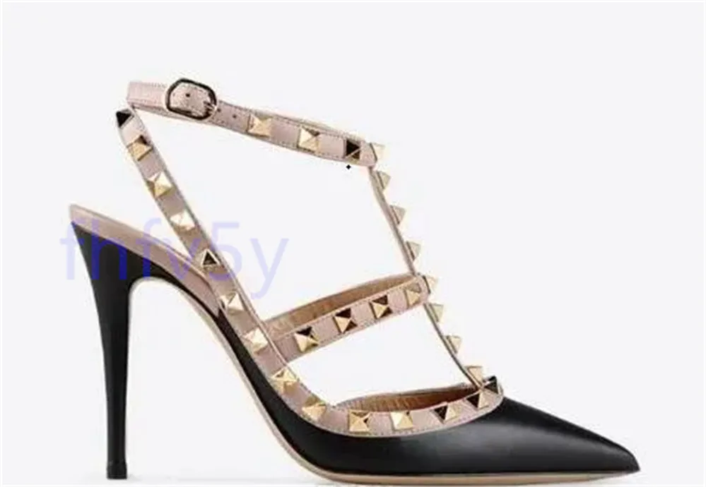 Tacchi 2025 valentino borchie