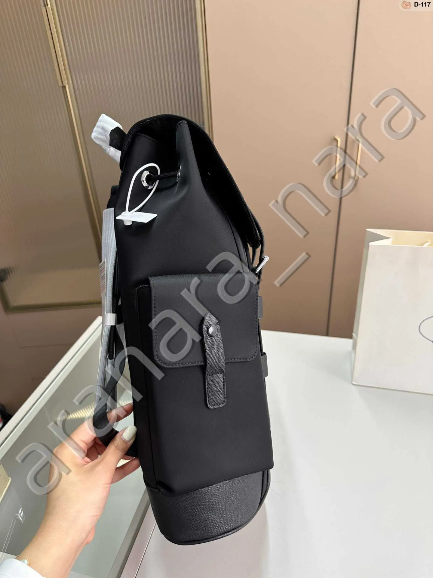 Mochilas famosas marcas sale