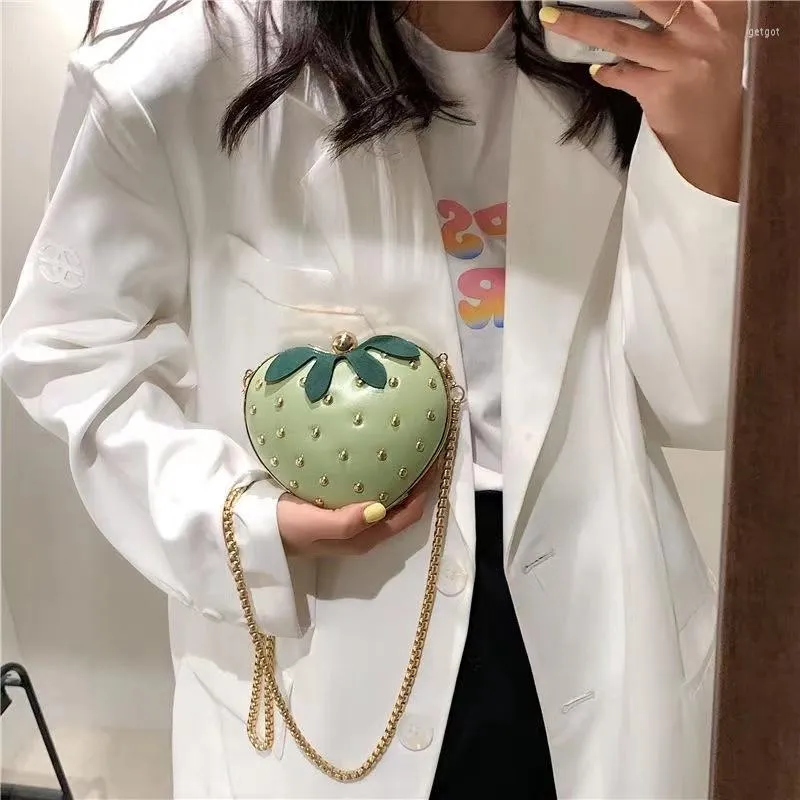 Evening Bags Cute Fruit Strawberry Heart Shape PU Rivet Mini Fashion Ladies Chain Purse Clutch Bag Shoulder Tote Female Flap Handbag