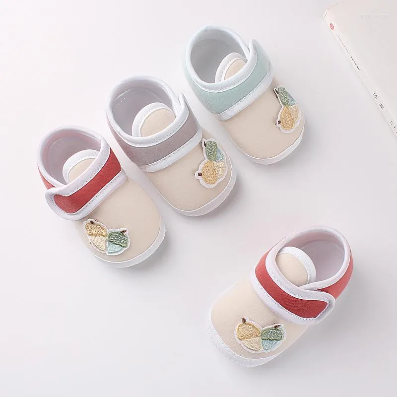 Baby first walking shoes size 3 shop