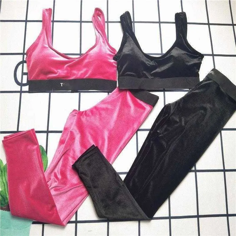 Vêtements de yoga de créateur pour femmes TF Texture Velours élastique Confortable Mince Vêtements de yoga de haute qualité Fitness Jupe de badminton Course à pied Danse Volleyball Sportswear