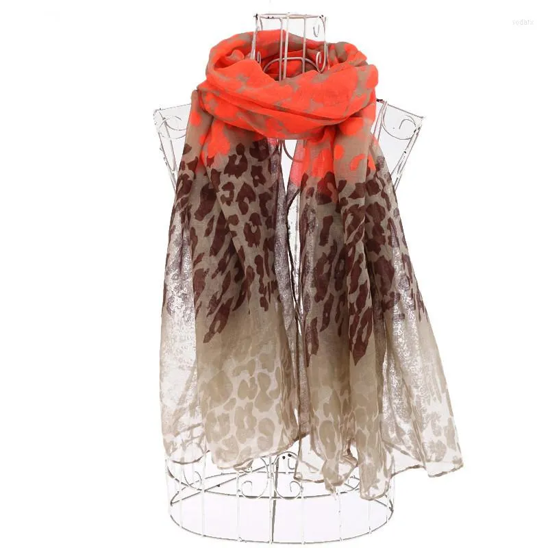 スカーフの女性モザイクカラープリントスカーフヒョウパターンとラップヒジャーブ10pcs/lotのショール