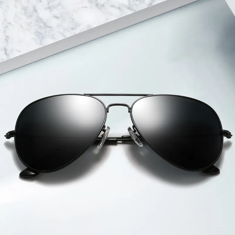 Mode pilote lunettes de soleil hommes femmes Design classique 62mm Vintage conduite nuances extérieur Protection UV lunettes de soleil pour unisexe avec étuis