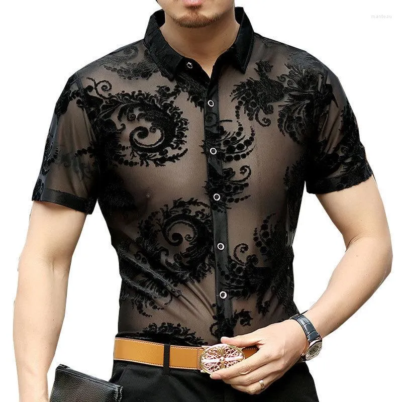 Mäns avslappnade skjortor 2023 kort ärm sommar sexig prom transparent camisa maskulina kemis homme blomma se genom skjorta paisley mönster