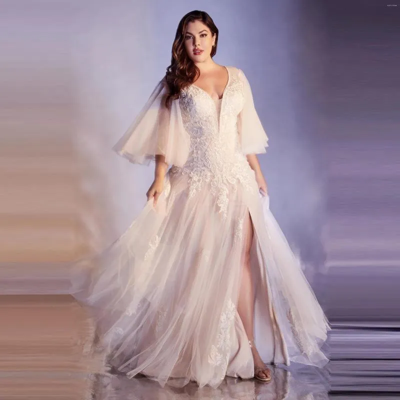 Abiti da festa Curve Boho Maniche a farfalla Abito da sposa a trapezio a strati Abito con scollo a V bianco Fessura laterale alta Pizzo da sera da sposa