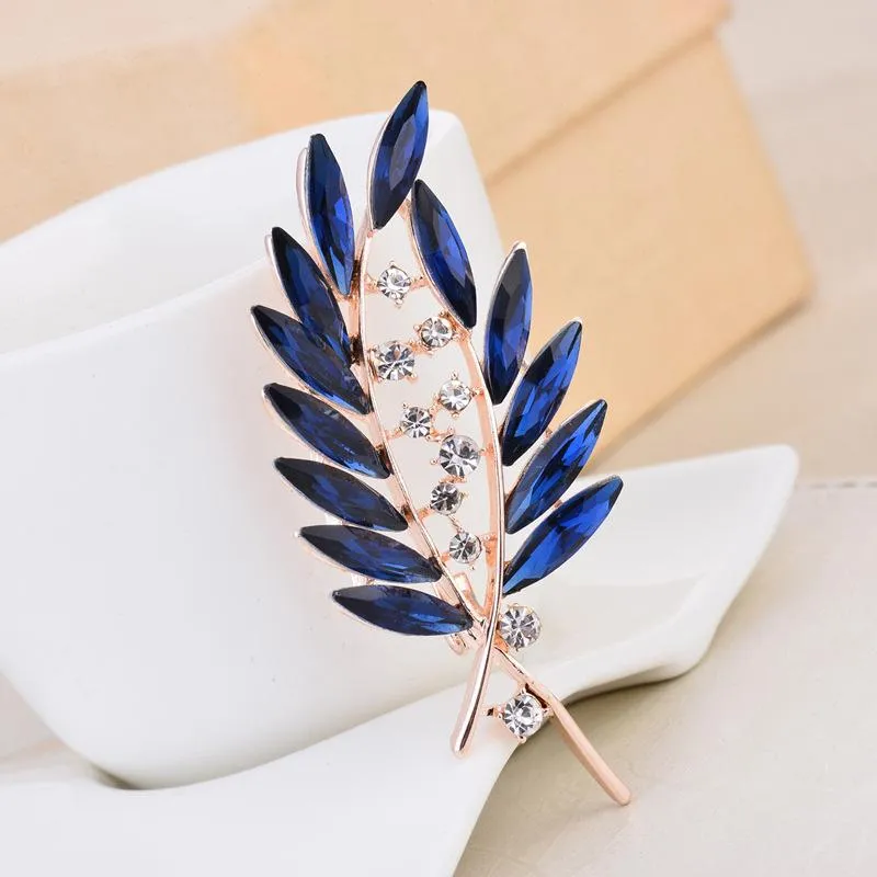 Broscher stift mode blå diamant kristall brosch temperament vilda klädtillbehör unisex kreativ semester present boutonniere