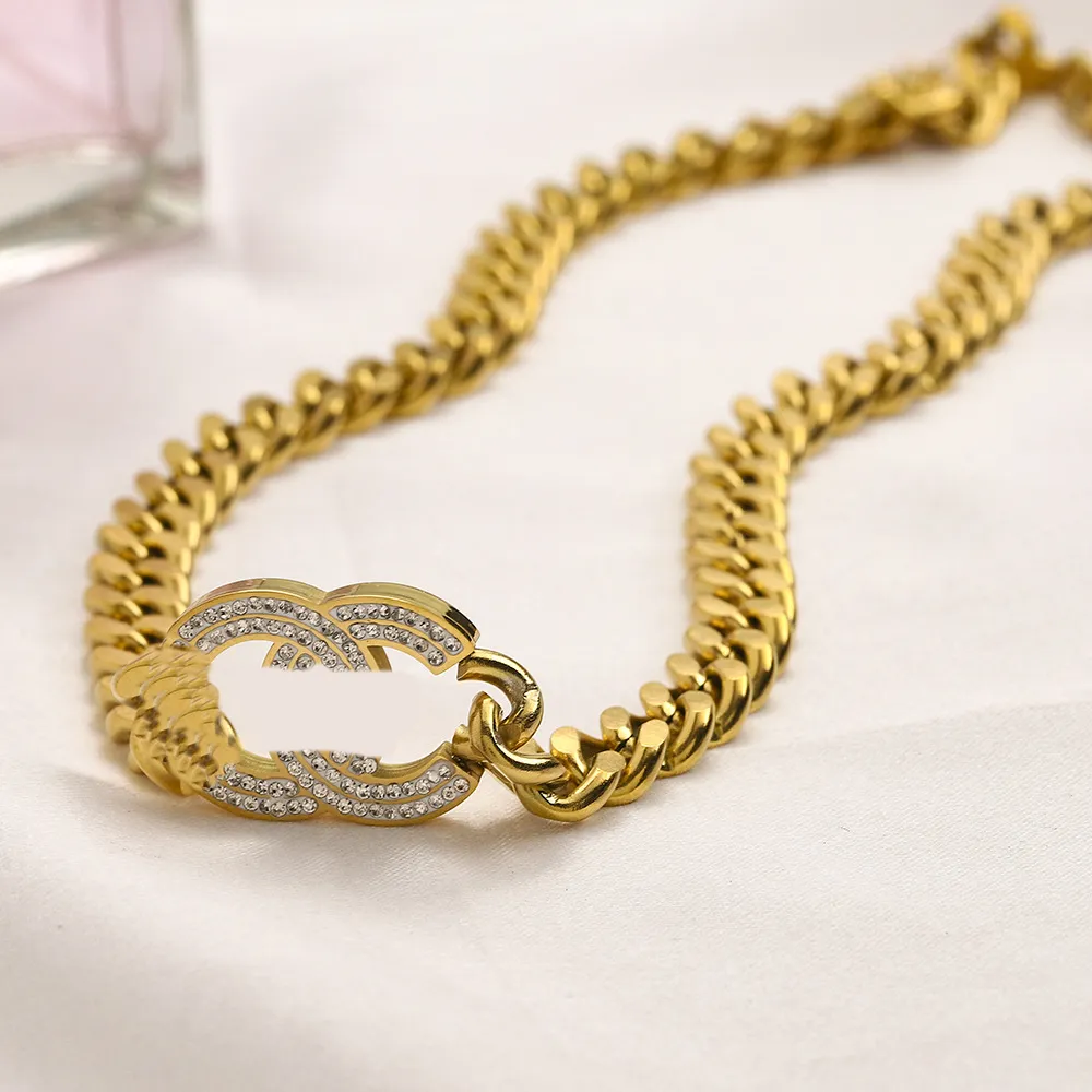 Designer guldpläterad halsband för kvinnor märke c-bokstäver diamant tjocka kedja halsband smycken tillbehör hög kvalitet aldrig blekna 13stil