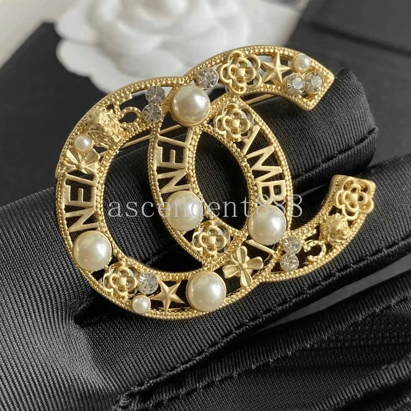 Crystal Pearl Letter Brooch Luxury Designer Jewelry For Women 20