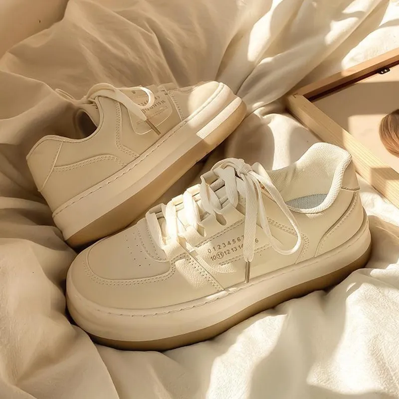 Scarpe eleganti con plateau Scarpe sportive da corsa Sneakers 2023 Moda primavera estate Scarpe spesse Casual Walking Donna Escursionismo Mujer 230512