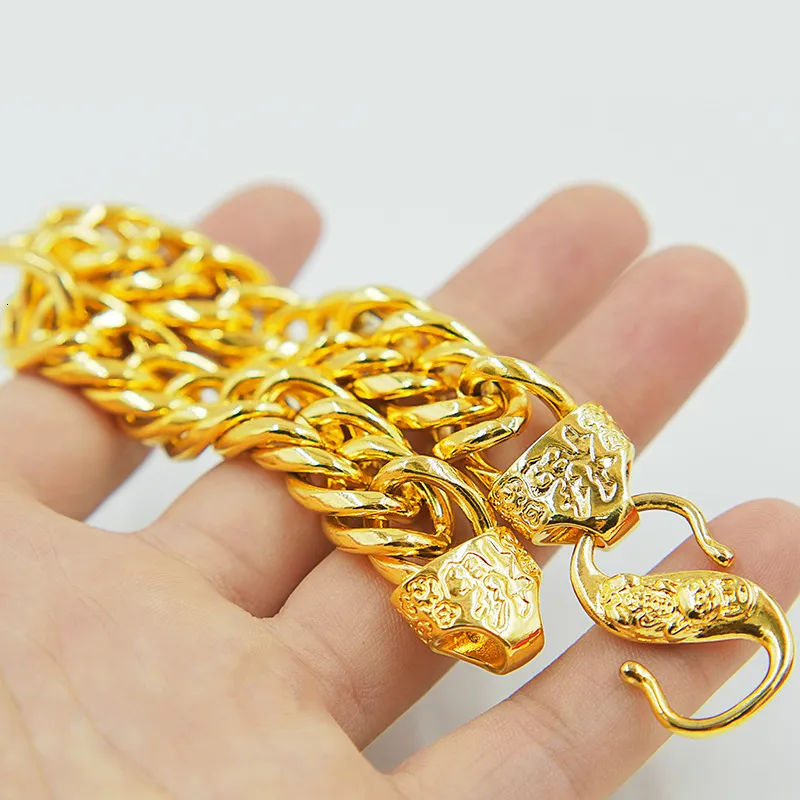 Flat gold bracelet best sale
