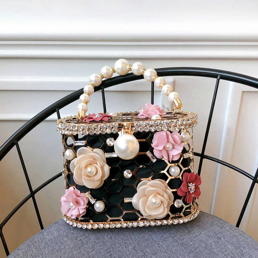 Totes Flower Pearl Женщины сцепления вечерние сумки стразы роскошные женские дамские бриллианты золотой кошелек свадьба металлическая сото 230509