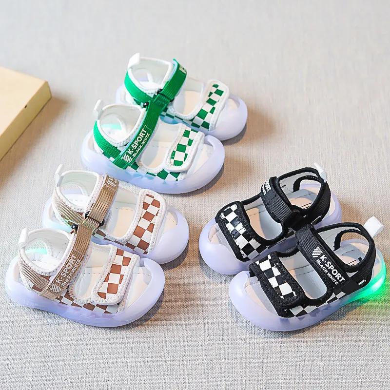 소년 Led Summer Kids Fashion Light Flats 유아 아기 소녀 샌들 유아 캐주얼 해변 어린이 신발 야외 230515