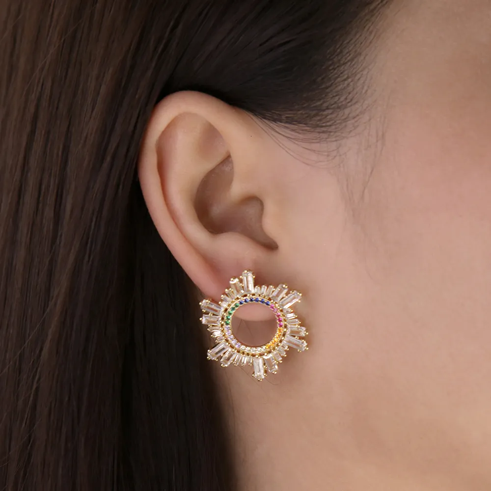 Stud Micro-incrusté de fleurs de tournesol boucles d'oreilles pour femmes filles mode simple géométrique plaqué or boucles d'oreilles piercing bijoux de fête 230515