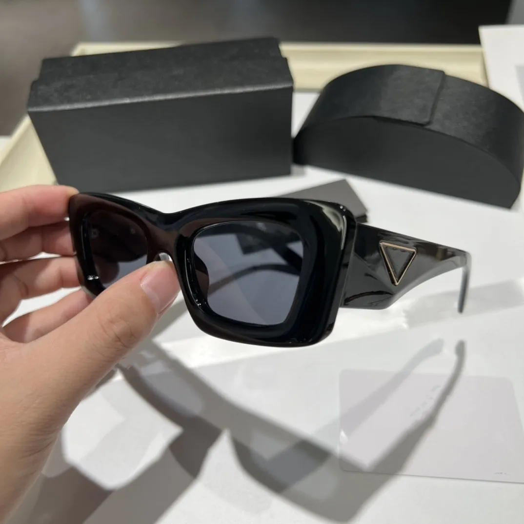 Designer Sunglasses Classic Eyeglasses Goggle Outdoor Beach Sun Glasses For Man Woman Mix Color Optional Triangular signature BOX PR 8900