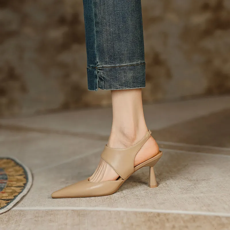 Sandali con tacco vuoto best sale
