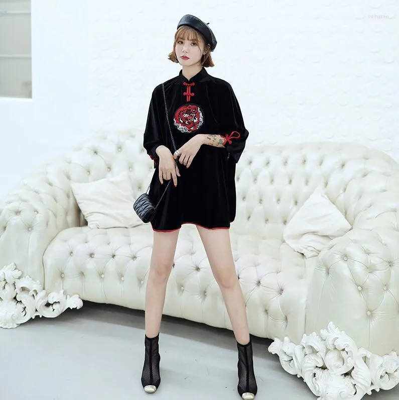 Ethnic Clothing Personalized Black Velvet Short Cheongsam Young Chinese Style Retro Fashion Autumn Winter Modified Festival Dress Girl