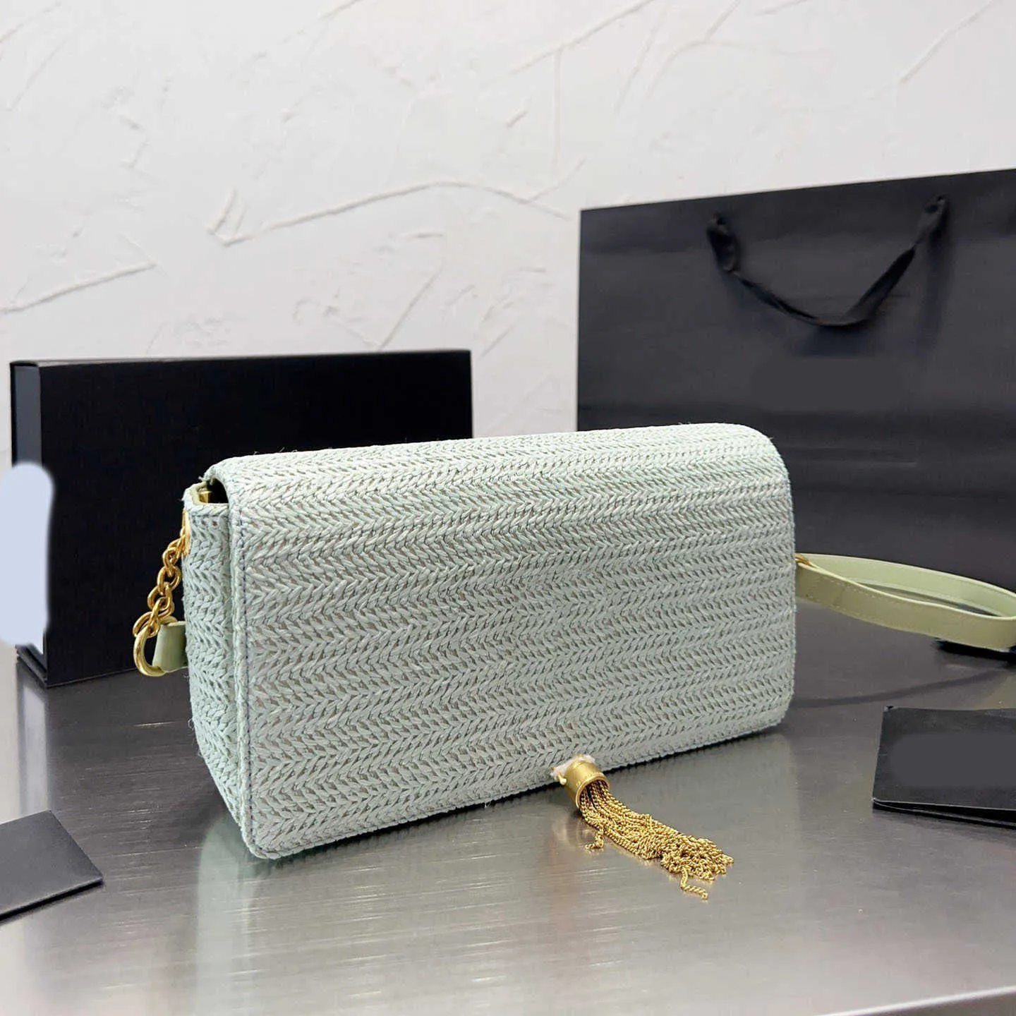★athe★ MERINGUE Silver l Chain Raffia Crossbody Bag S DHgate.com:Raffia Crossbody Bags for Women | Square Purses