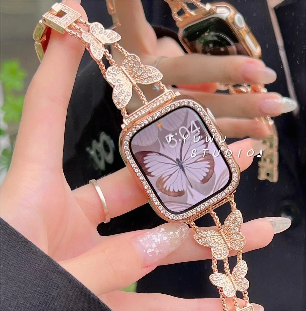 Luxe vlinder diamant Iwatch -riemen Watchbands voor Apple Watch Band 49mm 41 mm 45 mm 42 mm 38 mm 40 mm 44 mm 22 mm Iwatch8 2 SE 7 6 3 4 5 Ultra -ontwerpers Elegante armband