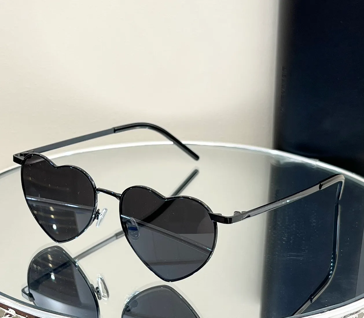 301 Heart Shape Sunglasses Black/Black Lens Women Men Summer Fashion Glasses gafas de sol Designers Sunglasses Shades Occhiali da sole UV400 Eyewear